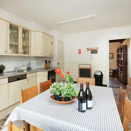 Holiday home Spacious Mansion In With Garden