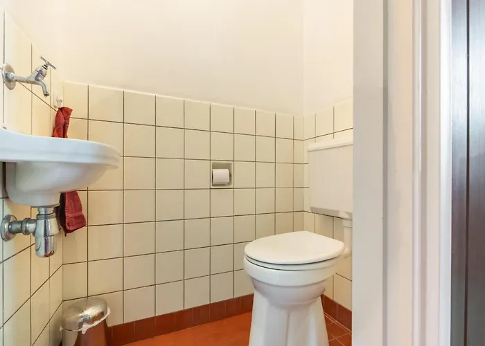 בית נופש Spacious Mansion In With Garden