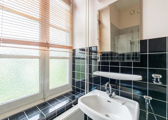 Spacious Mansion In With Garden Holiday home Swolgen