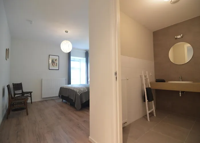 Spacious Mansion In With Garden * Swolgen