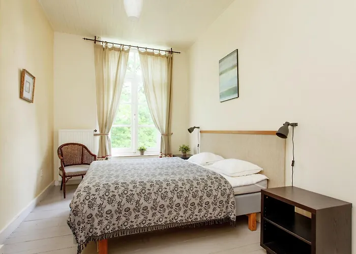 Spacious Mansion In With Garden Swolgen