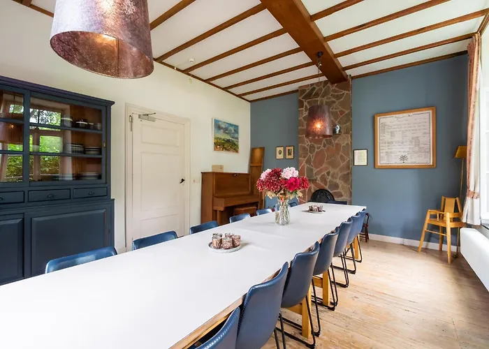 Tatil Evi Spacious Mansion In With Garden