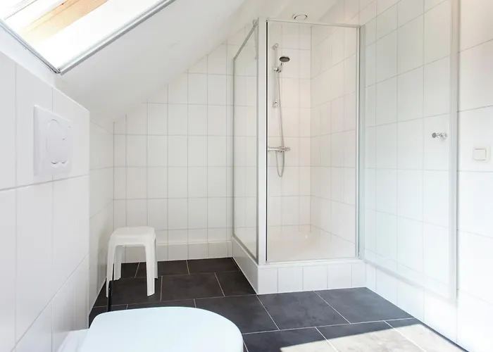 Spacious Mansion In With Garden Tatil Evi Swolgen