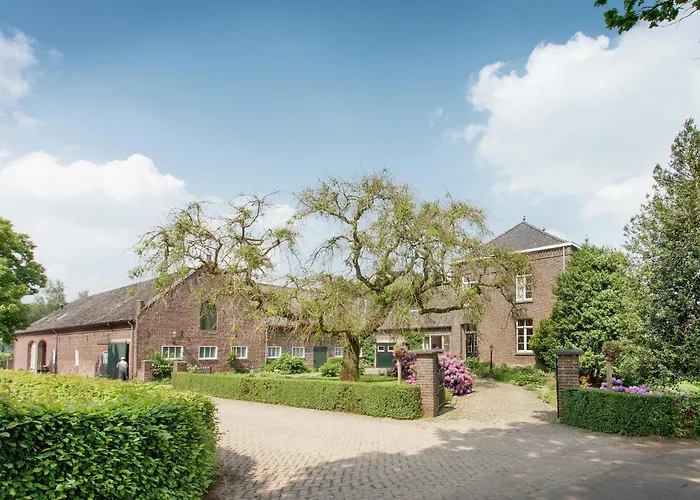 Spacious Mansion In With Garden Tatil Evi *